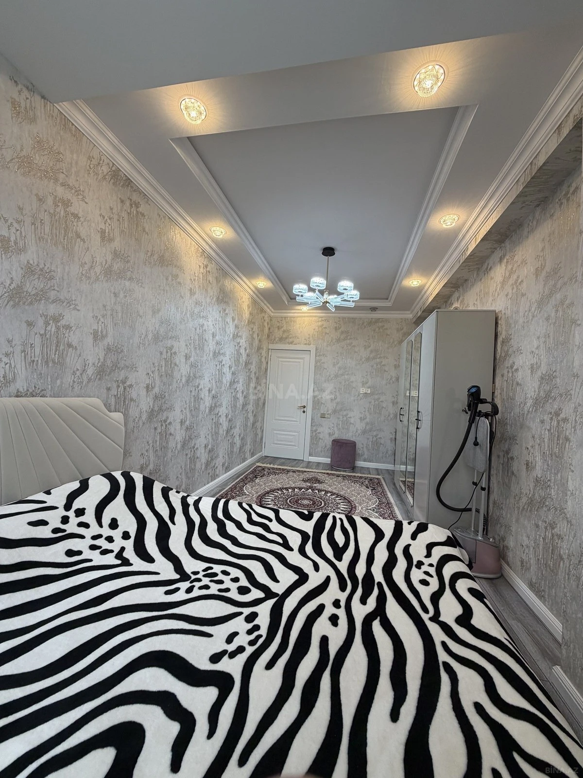 Satılır 2 otaqlı mənzil 55 m²