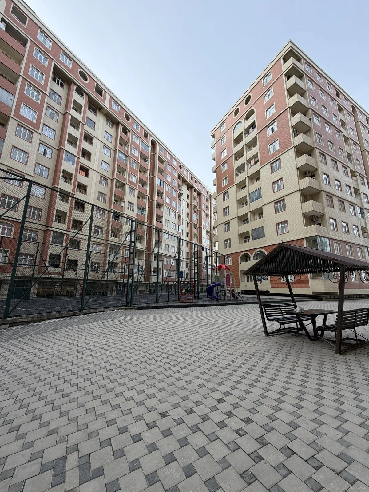 Satılır 2 otaqlı mənzil 55 m²