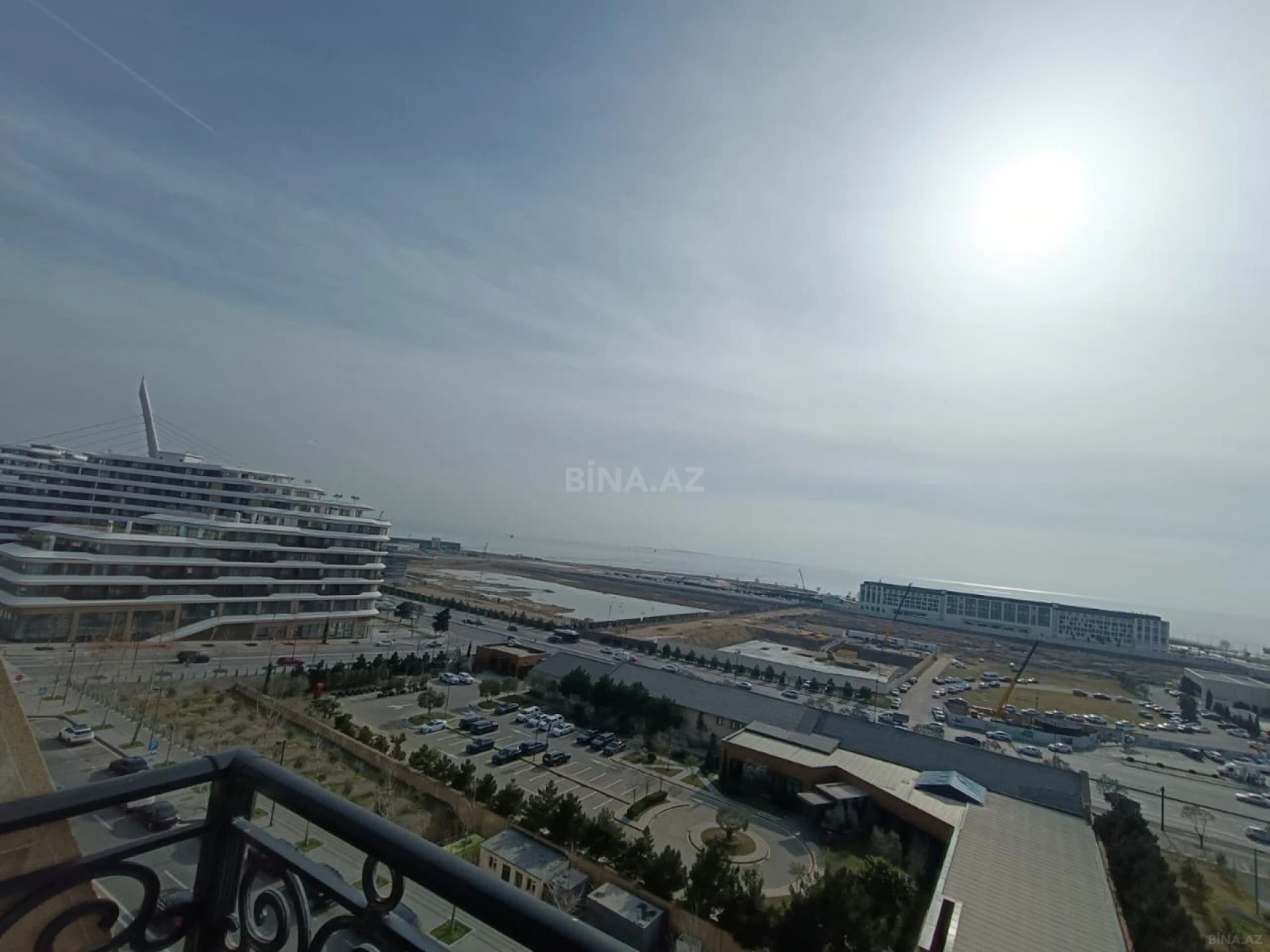 Kirayə verilir 4 otaqlı mənzil 200 m²