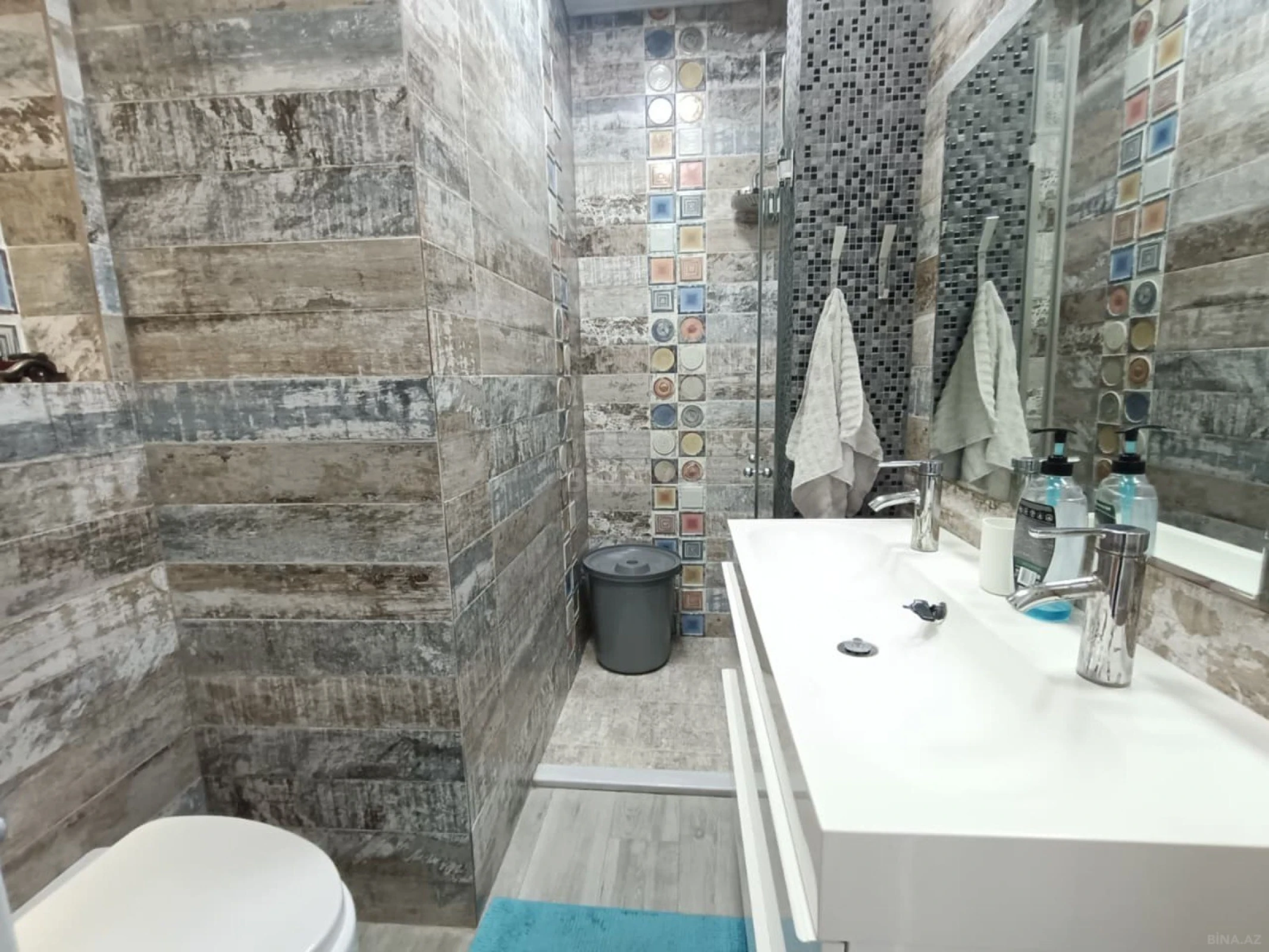 Kirayə verilir 4 otaqlı mənzil 200 m²