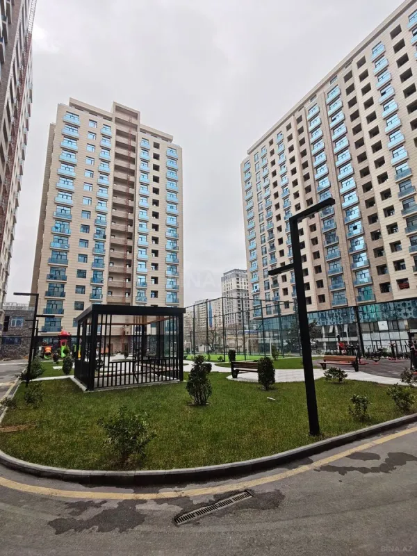 Satılır 4 otaqlı mənzil 149 m²