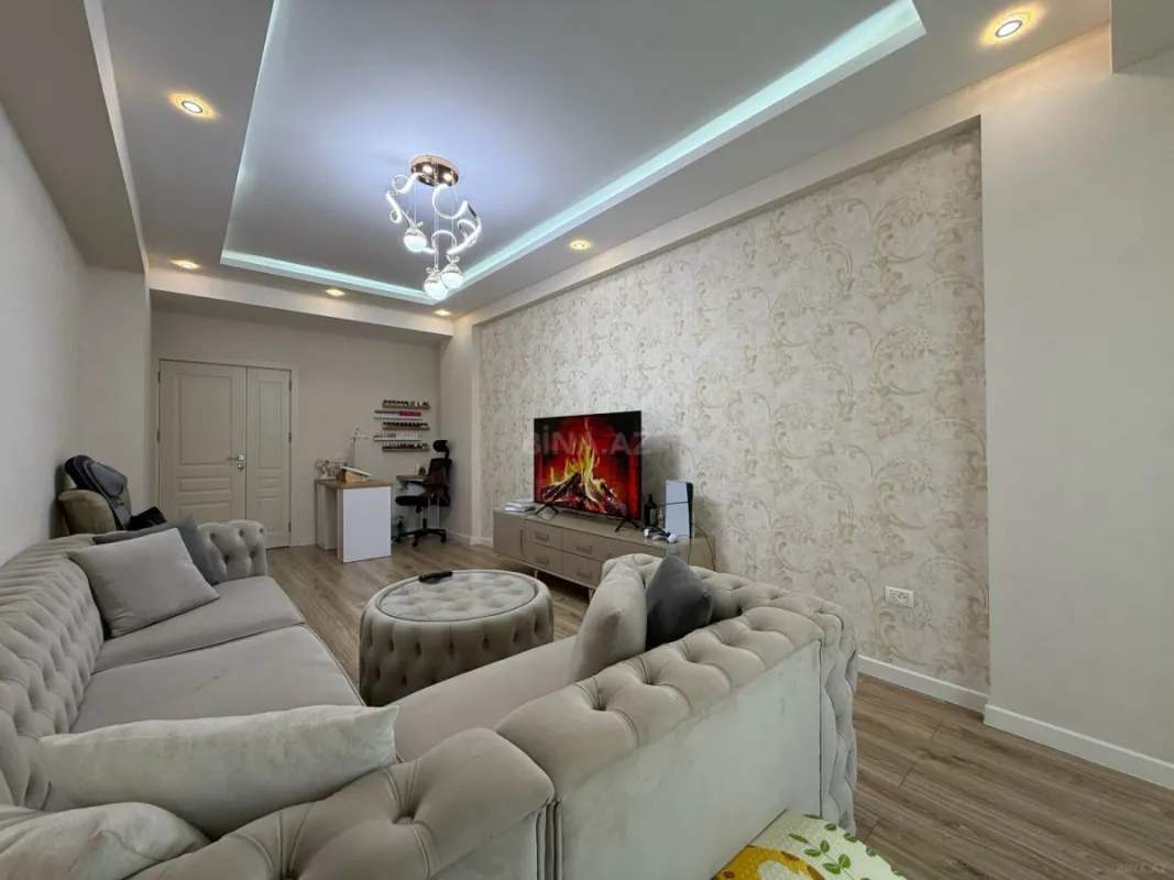 Satılır 3 otaqlı mənzil 127 m²