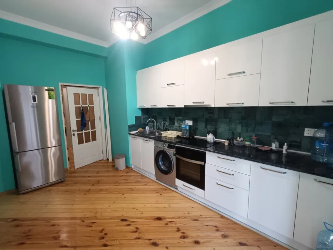 Kirayə verilir 3 otaqlı ofis 150 m²