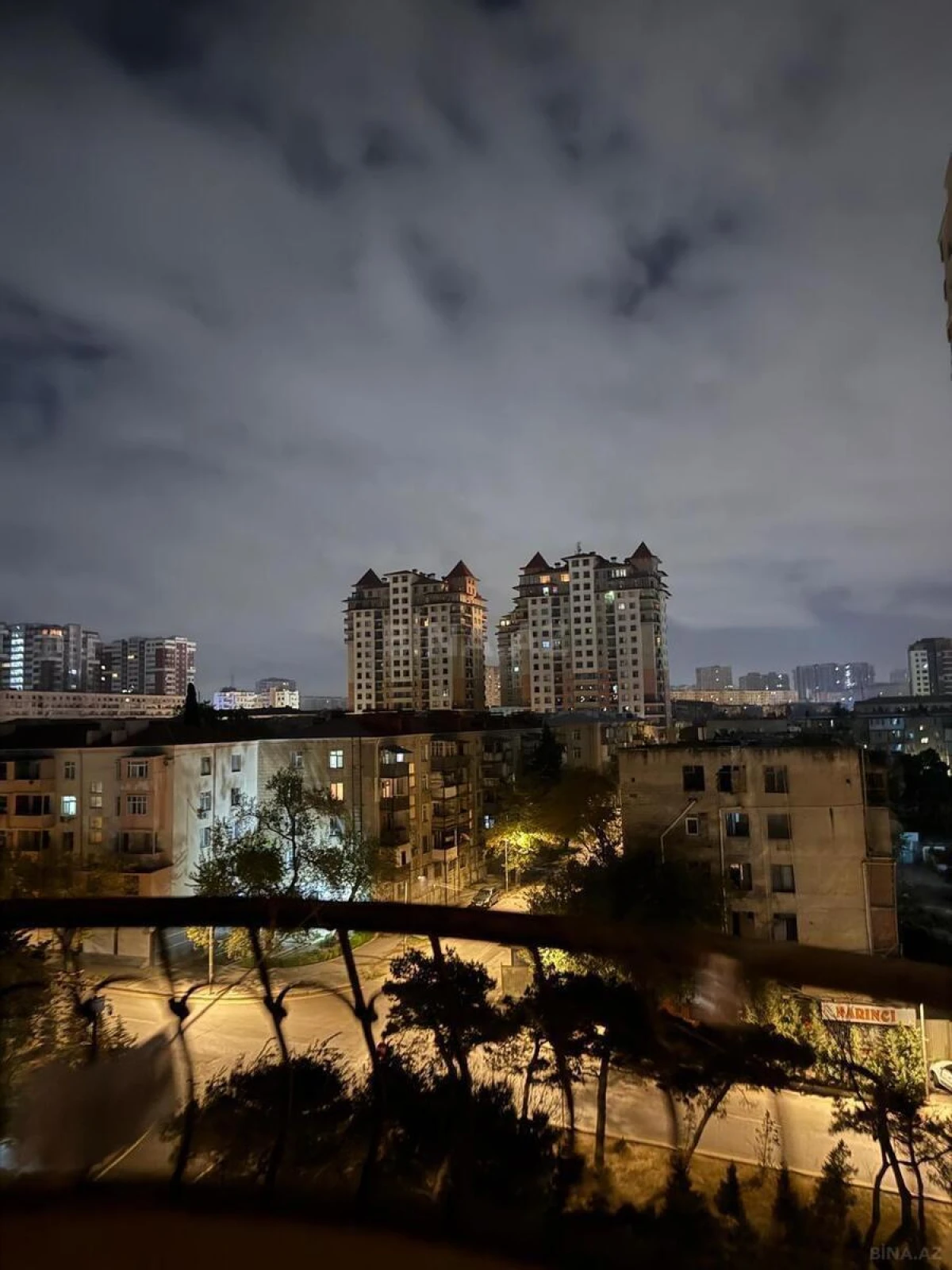 Satılır 2 otaqlı mənzil 67 m²