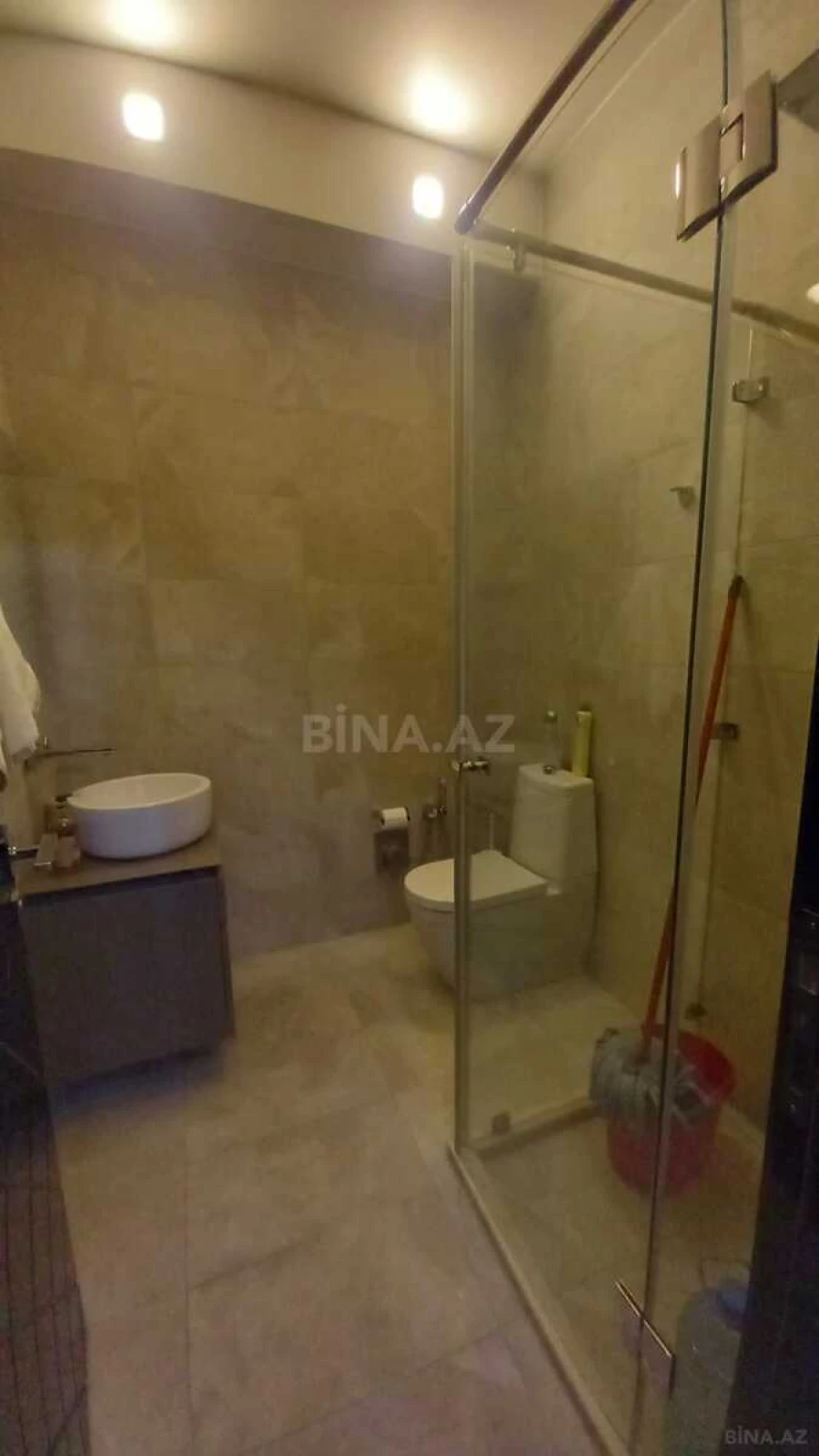 Satılır 3 otaqlı mənzil 140 m²