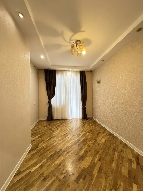 Kirayə verilir 3 otaqlı mənzil 95 m²