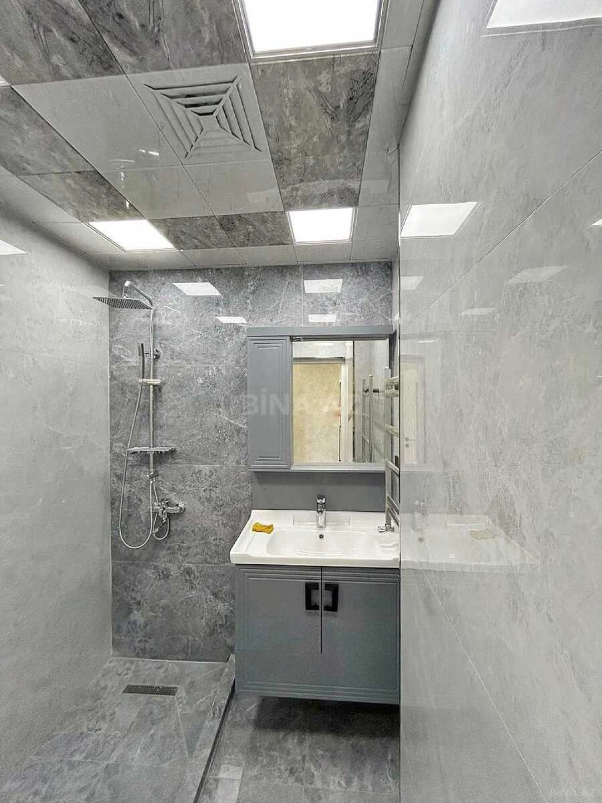 Satılır 3 otaqlı mənzil 85 m²