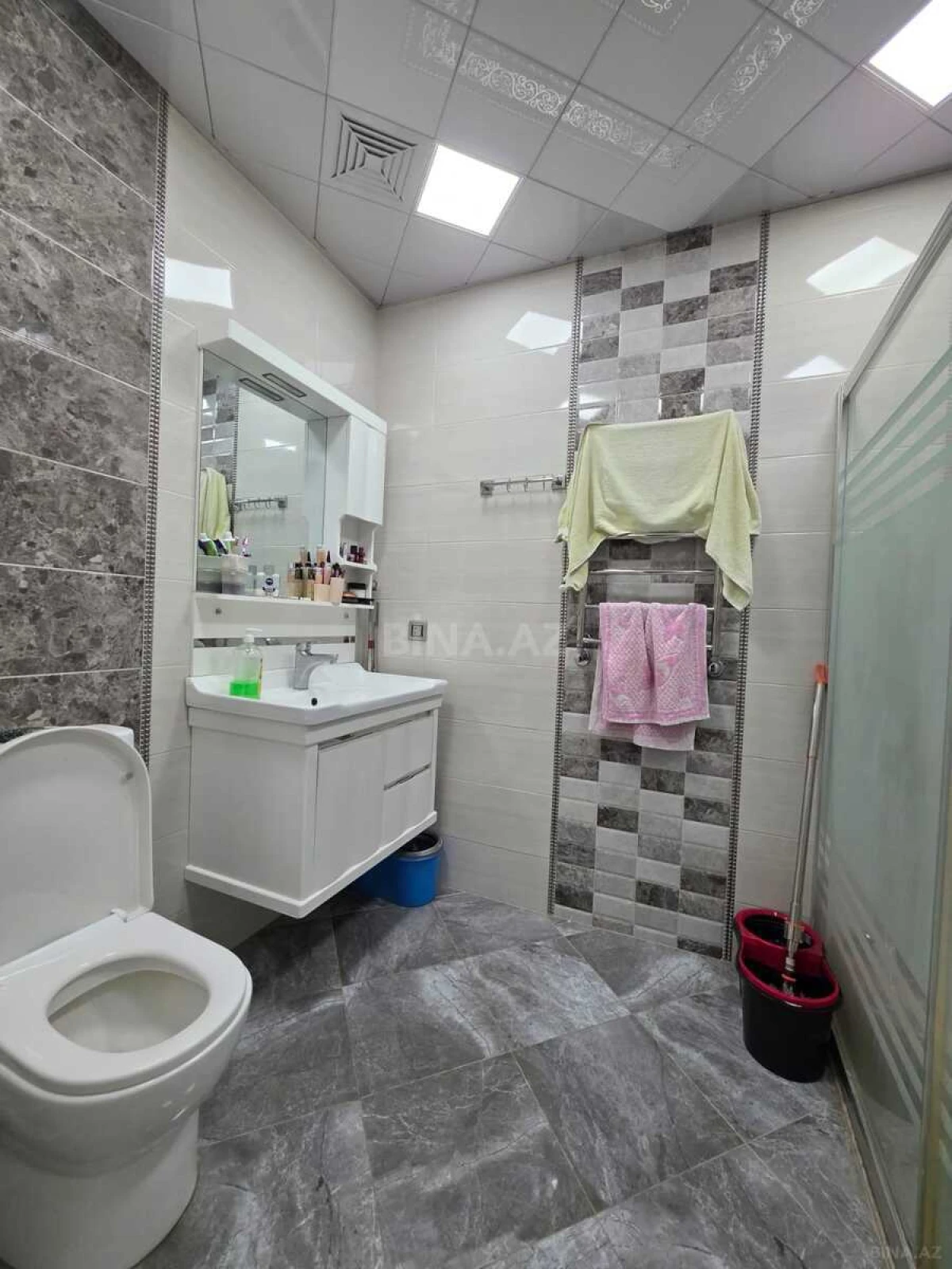 Satılır 3 otaqlı mənzil 127 m²