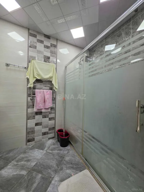 Satılır 3 otaqlı mənzil 127 m²