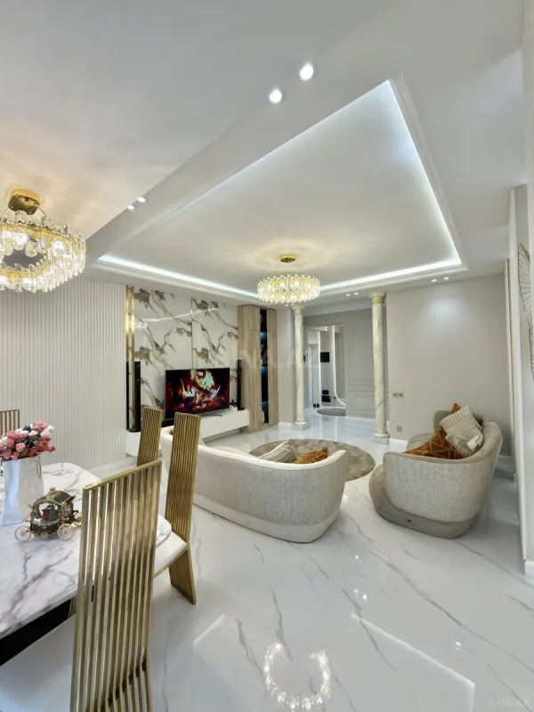 Satılır 3 otaqlı mənzil 113 m²