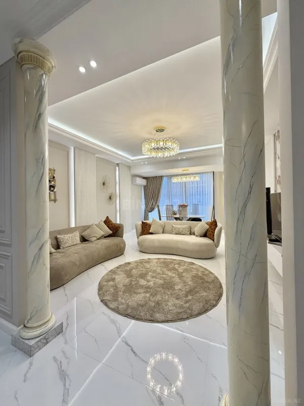 Satılır 3 otaqlı mənzil 113 m²