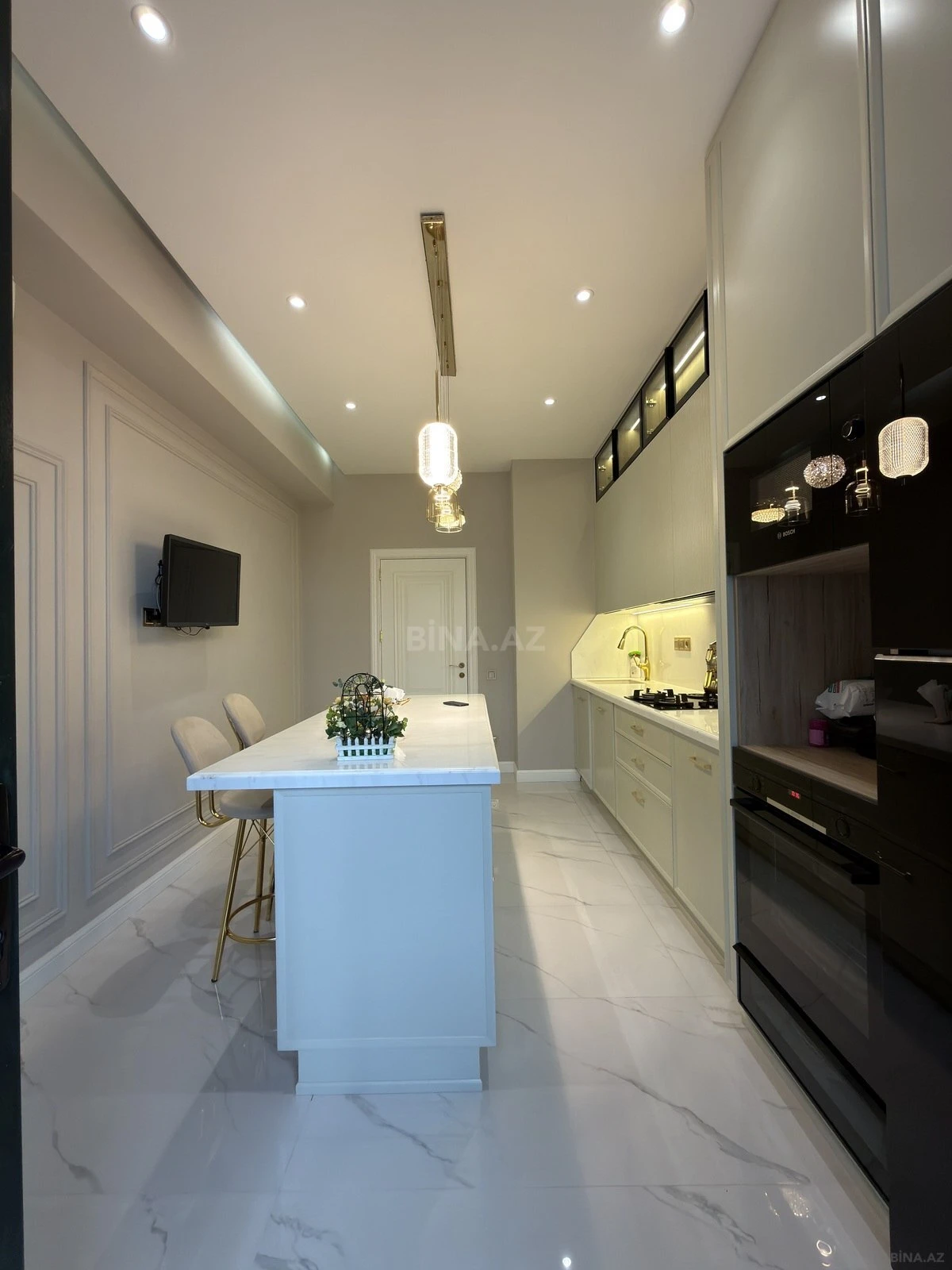 Satılır 3 otaqlı mənzil 113 m²