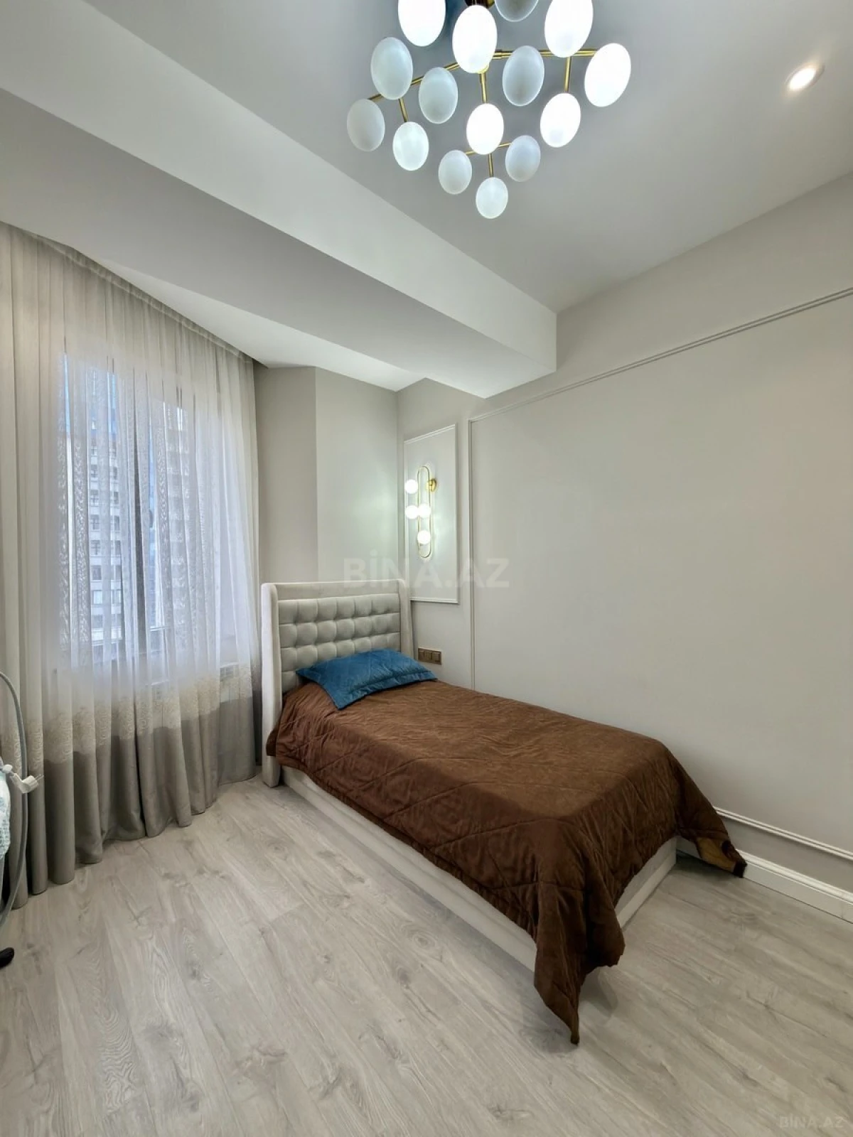 Satılır 3 otaqlı mənzil 113 m²