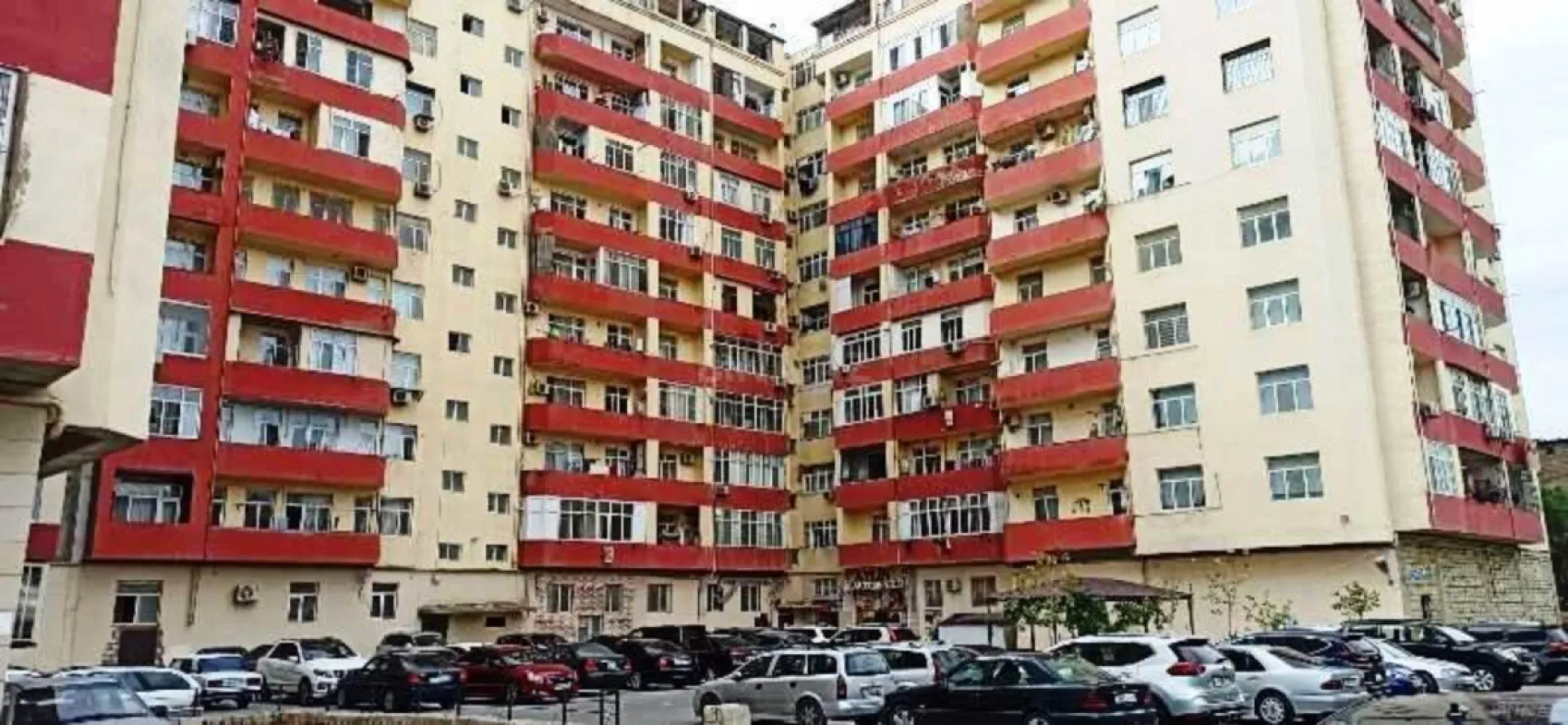Satılır 2 otaqlı mənzil 58 m²