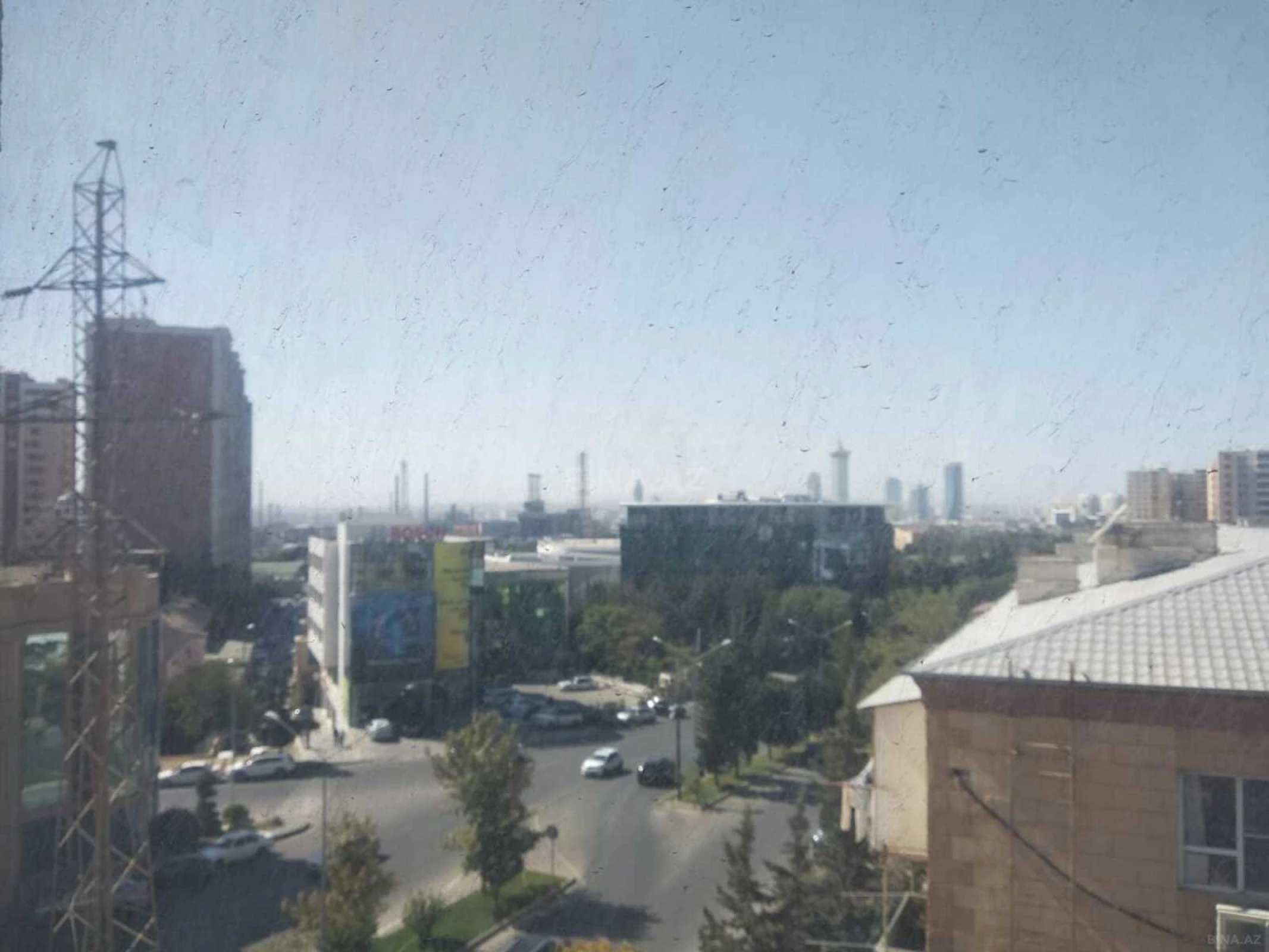 Satılır 4 otaqlı mənzil 186 m²