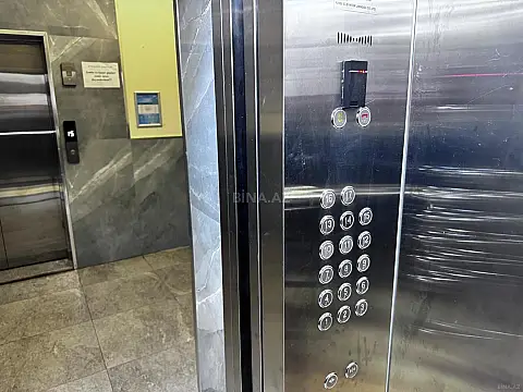 Satılır 4 otaqlı mənzil 186 m²