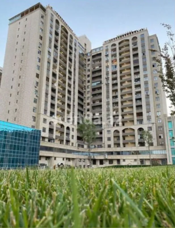 Satılır 2 otaqlı mənzil 70 m²