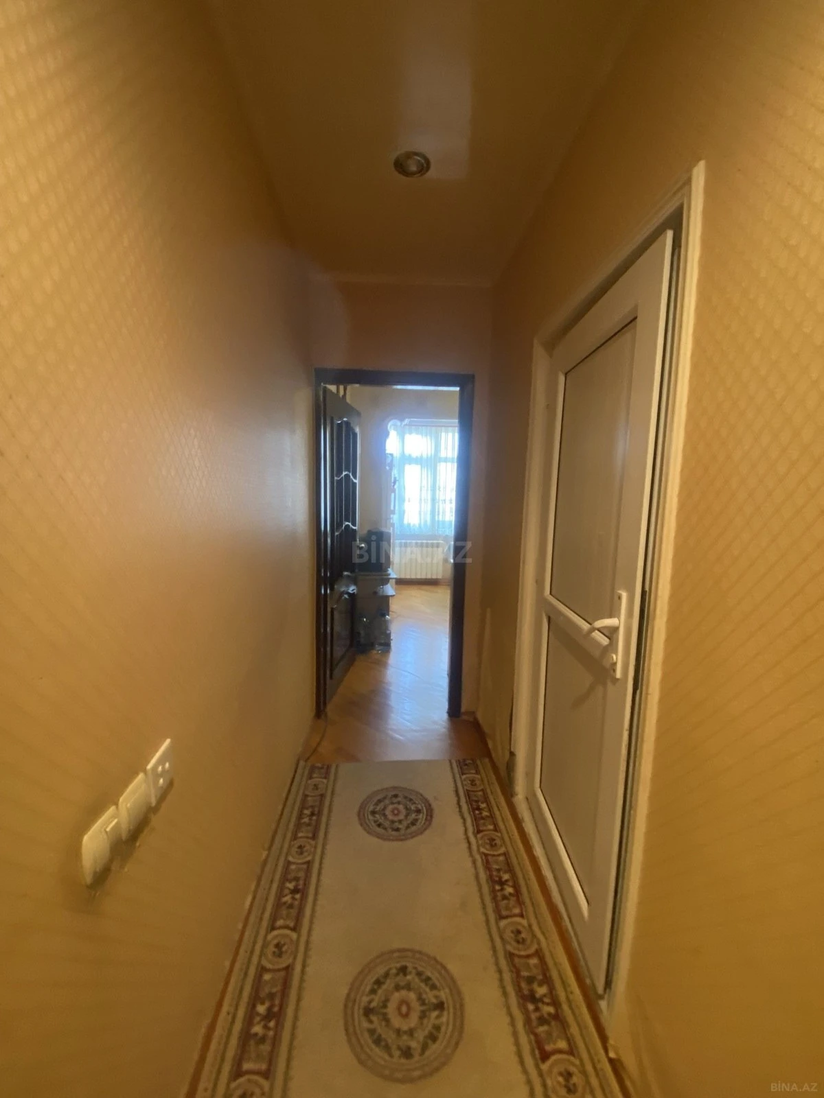 Satılır 5 otaqlı mənzil 110 m²