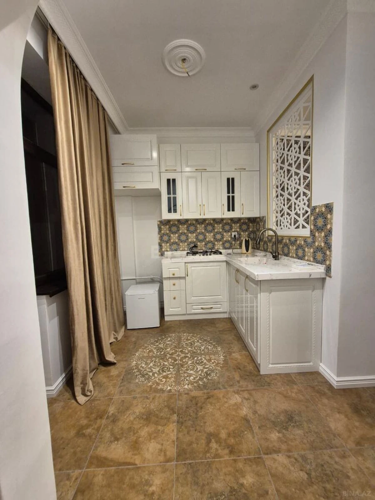 Satılır 2 otaqlı mənzil 64 m²