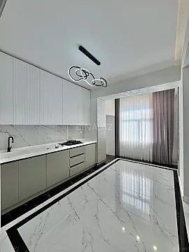 Satılır 3 otaqlı mənzil 101 m²