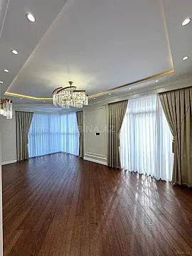 Satılır 3 otaqlı mənzil 130 m²