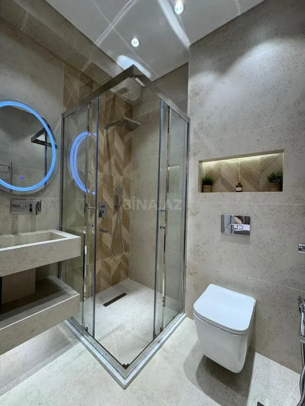 Satılır 3 otaqlı mənzil 130 m²