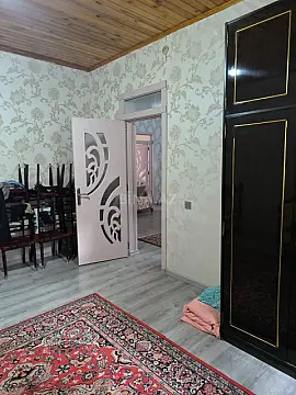 Satılır 7 otaqlı həyət evi 210 m²