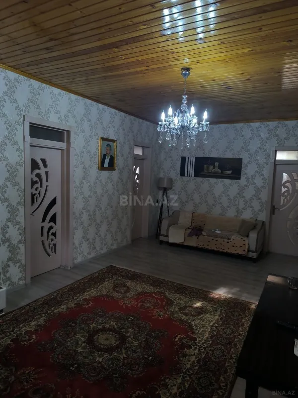 Satılır 7 otaqlı həyət evi 210 m²