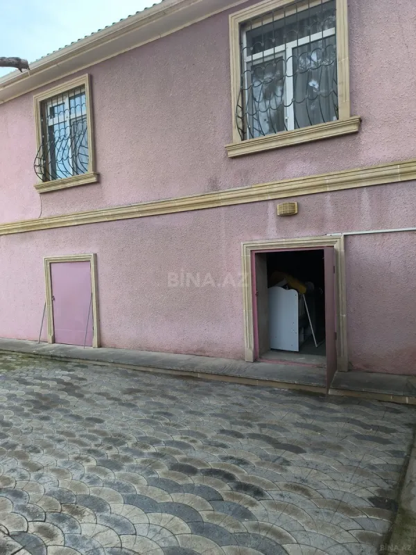 Satılır 7 otaqlı həyət evi 210 m²