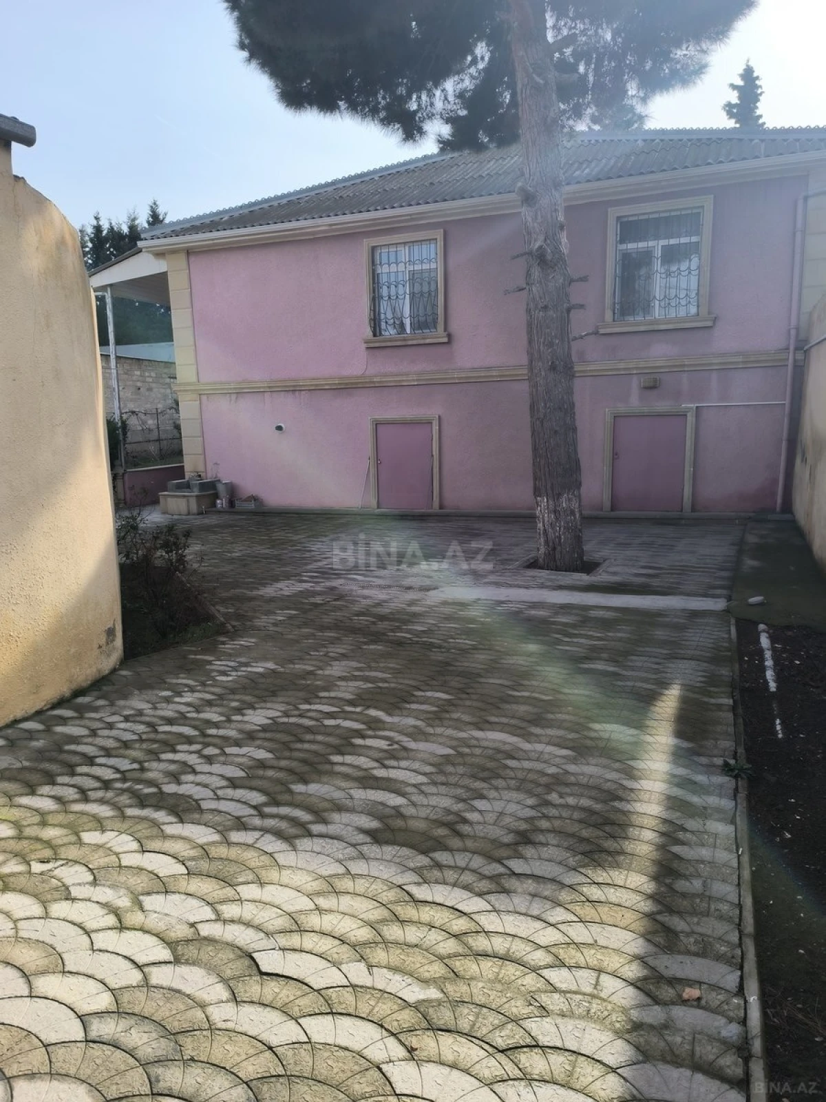 Satılır 7 otaqlı həyət evi 210 m²