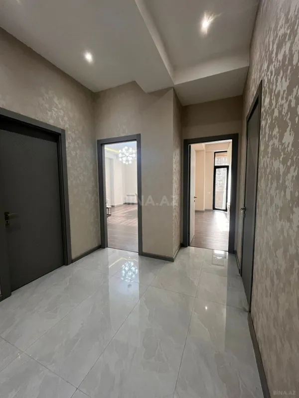 Kirayə verilir 2 otaqlı mənzil 82 m²