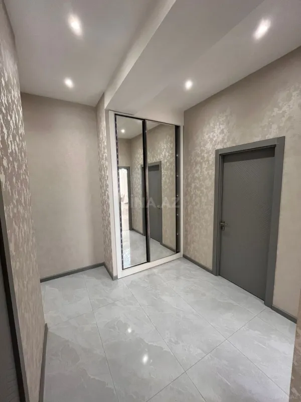 Kirayə verilir 2 otaqlı mənzil 82 m²