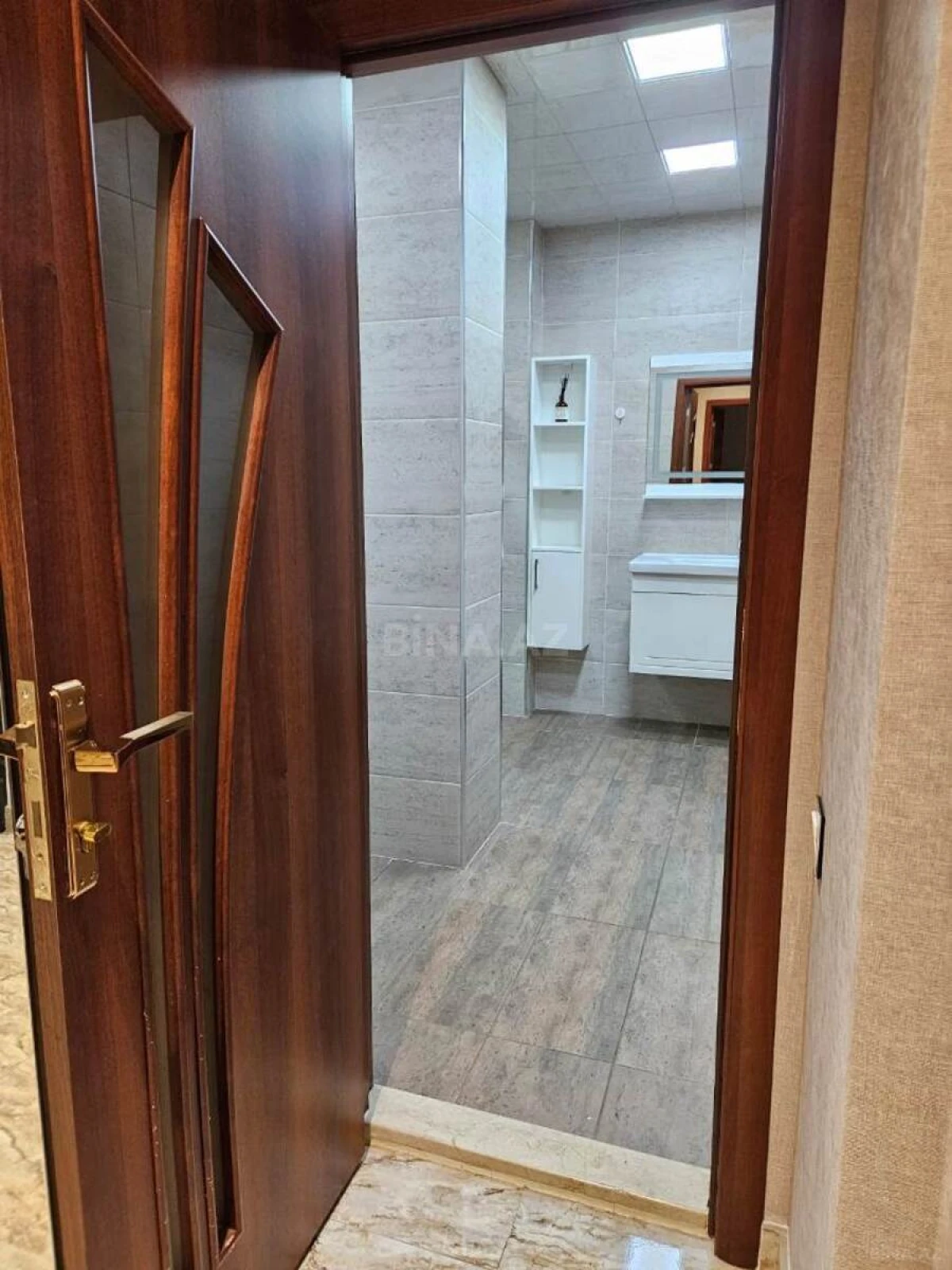 Satılır 2 otaqlı mənzil 90 m²