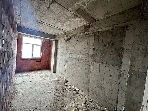 Satılır 1 otaqlı mənzil 57 m²