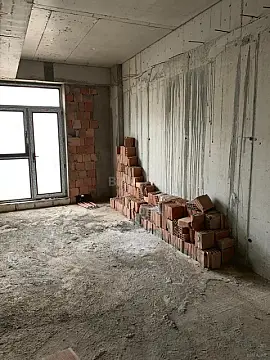 Satılır 5 otaqlı mənzil 340 m²