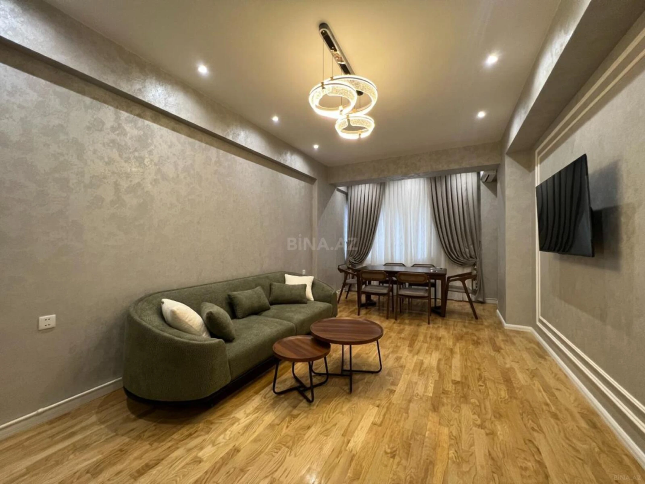 Kirayə verilir 2 otaqlı mənzil 70 m²