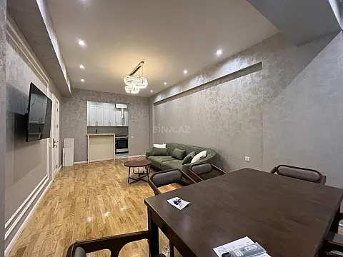 Kirayə verilir 2 otaqlı mənzil 70 m²