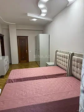 Kirayə verilir 2 otaqlı mənzil 80 m²