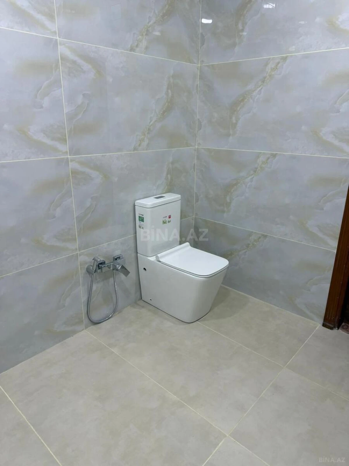 Kirayə verilir 2 otaqlı mənzil 80 m²