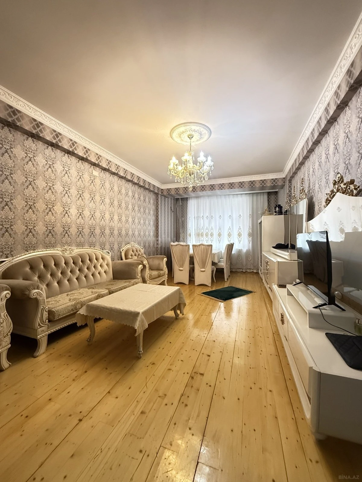 Satılır 3 otaqlı mənzil 125 m²