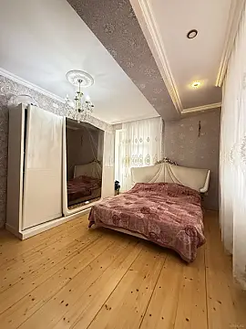 Satılır 3 otaqlı mənzil 125 m²