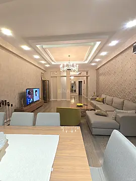 Satılır 4 otaqlı mənzil 170 m²