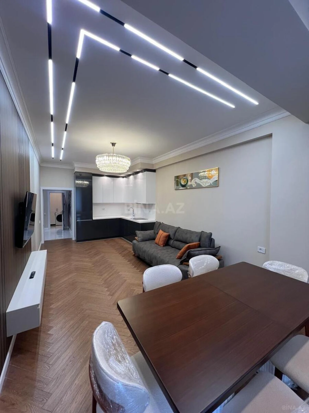 Kirayə verilir 2 otaqlı mənzil 80 m²