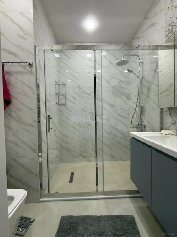 Kirayə verilir 2 otaqlı mənzil 90 m²