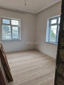 Satılır 8 otaqlı həyət evi 300 m²