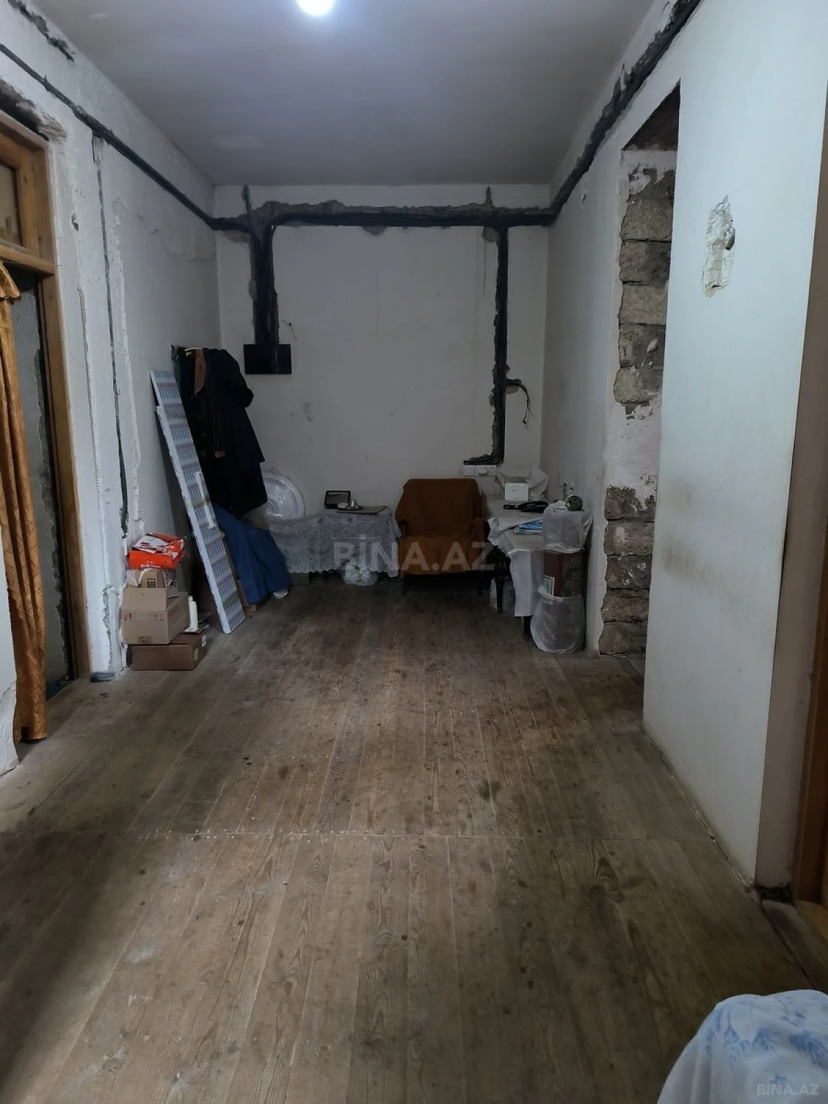 Satılır 8 otaqlı həyət evi 300 m²