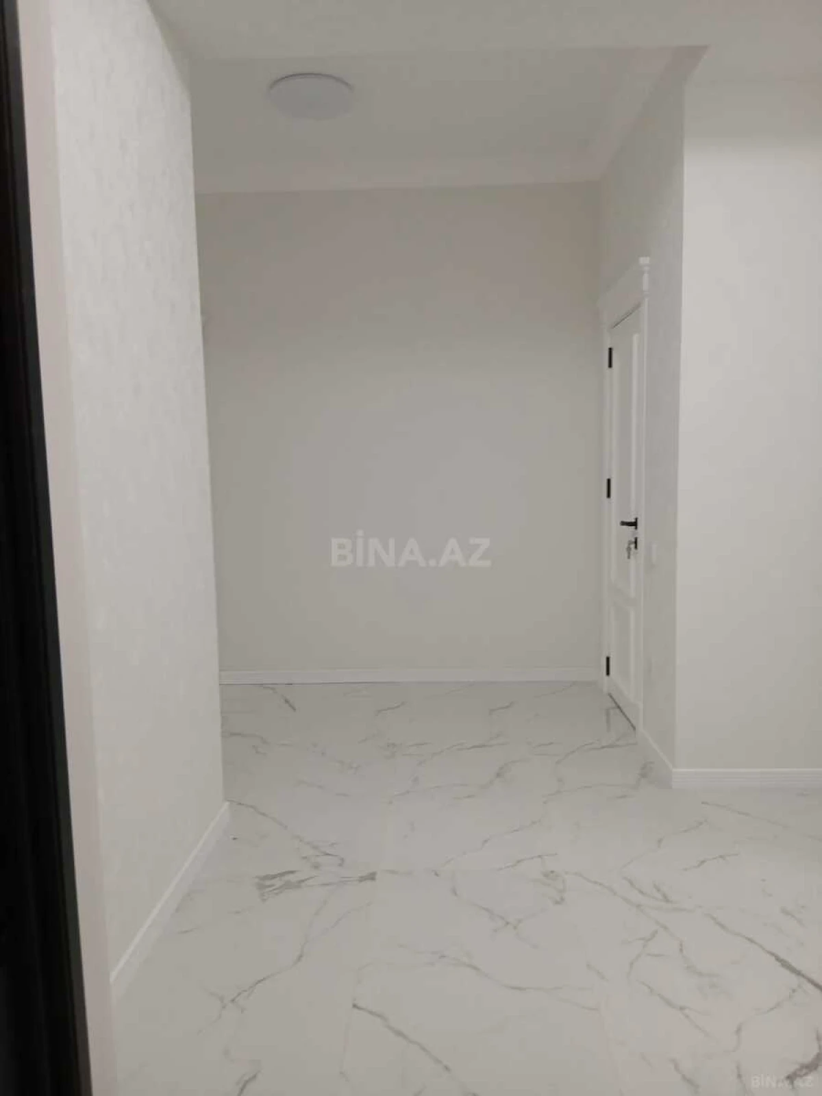 Kirayə verilir 3 otaqlı mənzil 140 m²