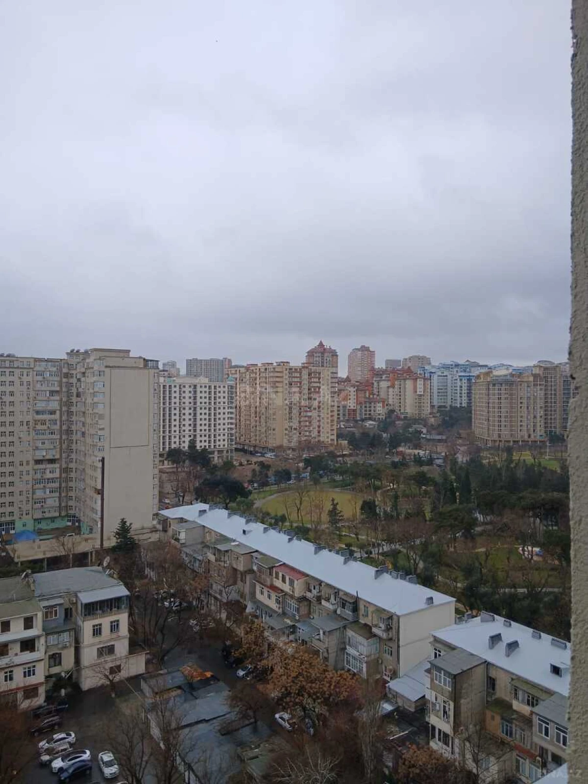 Kirayə verilir 3 otaqlı mənzil 140 m²