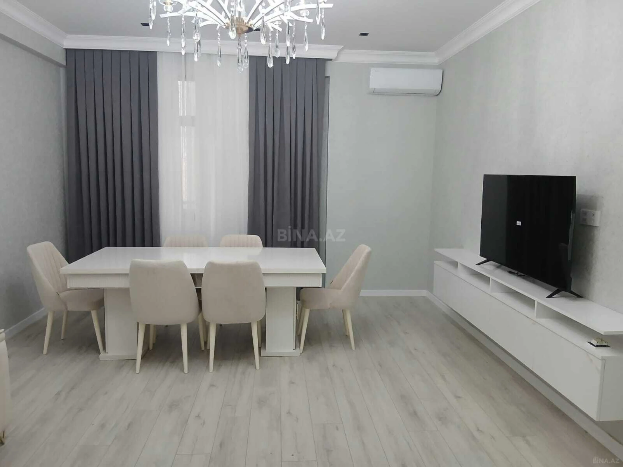 Kirayə verilir 3 otaqlı mənzil 140 m²
