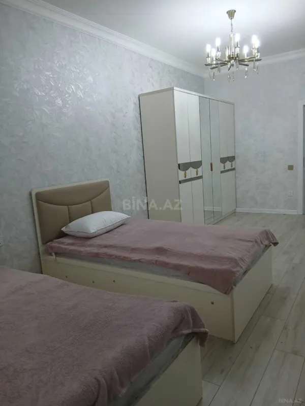 Kirayə verilir 3 otaqlı mənzil 140 m²